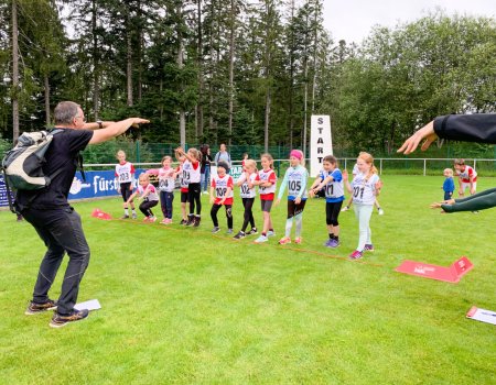 Über 100 begeisterte Kinder beim Familientag der Skizunft Brend