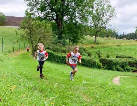 Über 100 begeisterte Kinder beim Familientag der Skizunft Brend