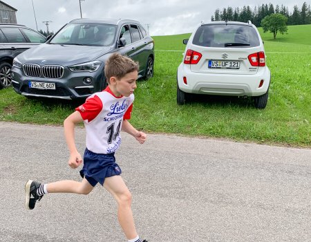 Über 100 begeisterte Kinder beim Familientag der Skizunft Brend