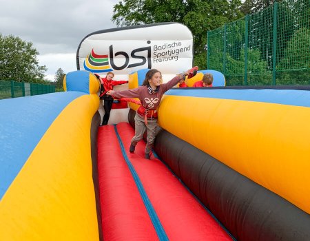 Über 100 begeisterte Kinder beim Familientag der Skizunft Brend