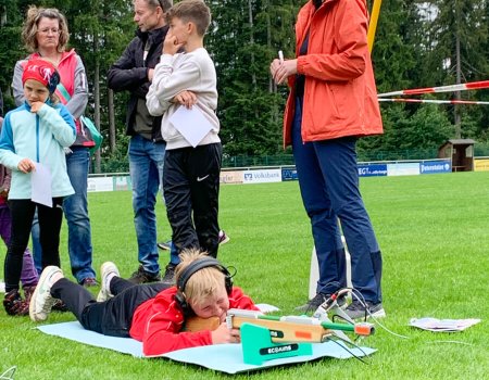 Über 100 begeisterte Kinder beim Familientag der Skizunft Brend